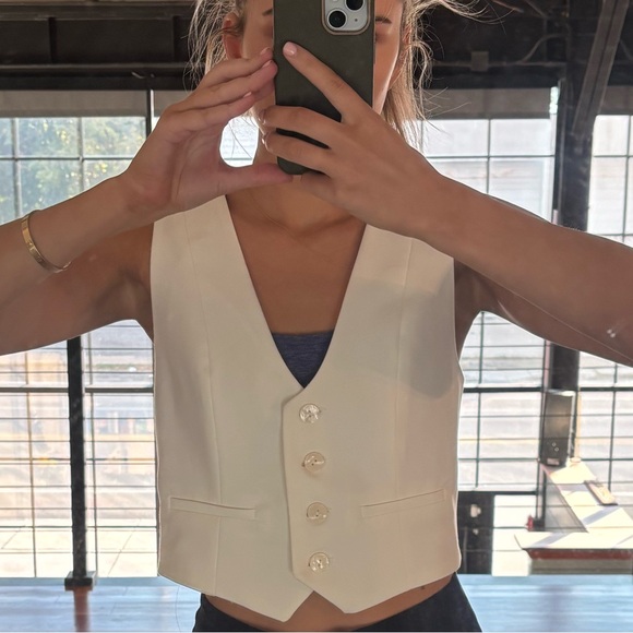 Zara Cream Vest - Picture 2 of 2